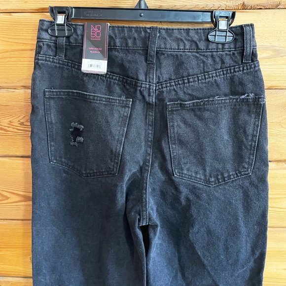 NWT No Boundaries Distressed women's 90's Jeans Size 5 - Picture 5 of 10
